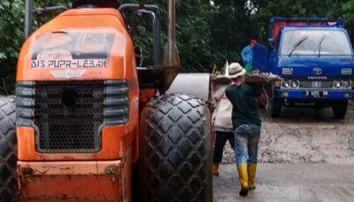 Jamin Keselamatan Pengguna Jalan, PUPR Lebak Percepat Perbaikan Tanjakan Tajur–Cileles
