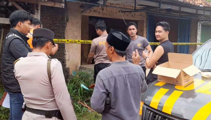 Geger! Warga Cijoro Pasir Temukan Mayat Pria Membusuk di Bangunan Kosong