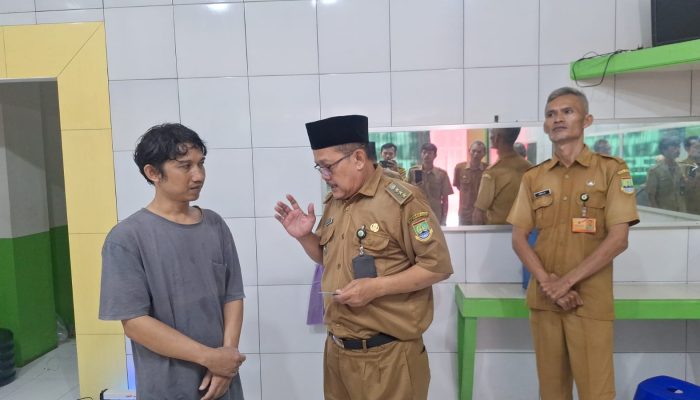 Sidak Ramadhan di Cibeber: Camat Sofan Maksudi Turun Langsung Tegur Warung Makan yang Nekat Buka Siang Hari