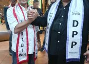 Adv. Erwin Maulana, S.H., C.PFW., C.MDF., C.JKJ. mendapat kejutan hadiah dari Ketum FERADI WPI.