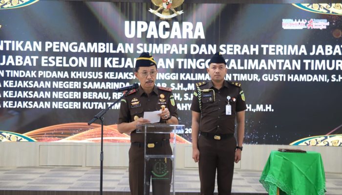 Kajati Kaltim Lantik Sejumlah Pejabat Eselon III, Tekankan Integritas dan Akselerasi Kinerja