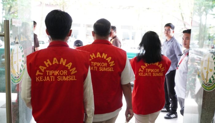 Enam Tersangka Korupsi Kredit Bank Plat Merah Diserahkan ke Jaksa, Ditahan di Rutan Kelas I Palembang