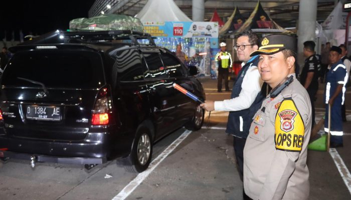 Kapolres Cilegon Imbau Pemudik Arus Balik Lebaran Utamakan Keselamatan di Jalan