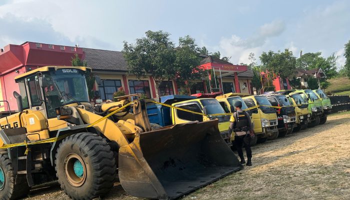 Polda Banten Sita 8 Kendaraan dan 1 Alat Berat, Diduga Terkait Aktivitas Tambang Batu Bara Ilegal di Bayah