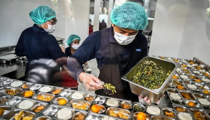 Urgensi Penguatan Regulasi dan Pengujian Publik atas Program Makan Bergizi Gratis