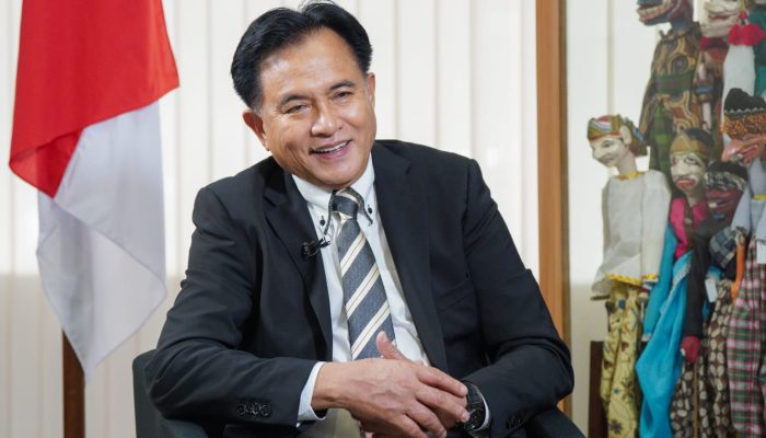 Pemerintah Tegaskan Tak Pernah Larang Nobar Film “Pesta Babi”, Yusril: Demokrasi Harus Tetap Dijaga