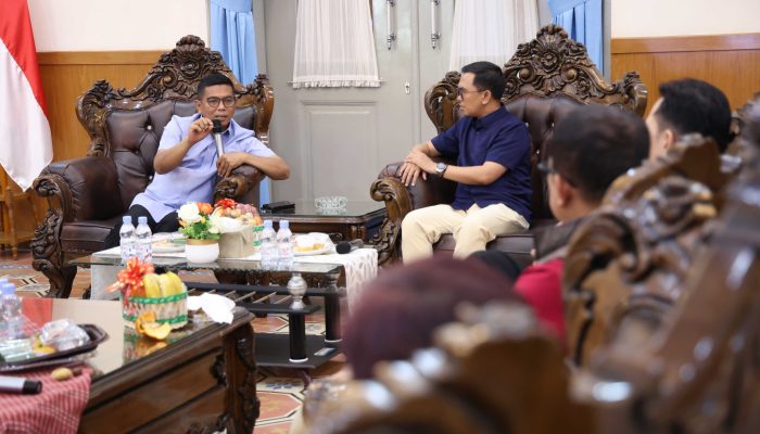Gubernur Andra Soni Gagas Proyek Percontohan SMK Link and Match dengan Industri untuk Tekan Pengangguran