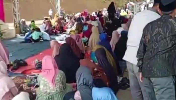Pemdes Pasir Madang Gelar Pengajian Rutin di Hegarmanah Ciraos, Perkuat Silaturahmi dan Nilai Spiritual