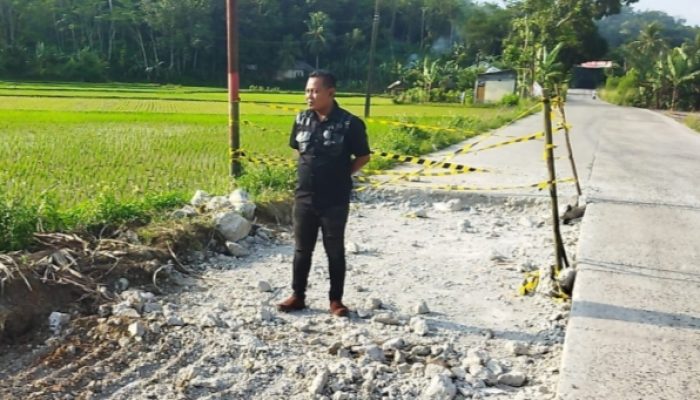 Tinjau Lokasi Pembangunan Jalan Sebabkan Kecelakaan Maut, Forwatu Banten Dorong APH Tetapkan Tersangka Pimpinan Proyek   