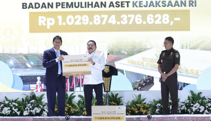 BPA Kejaksaan RI Serahkan Hasil Lelang dan Penelusuran Aset Edi Tansil ke Kemenkeu, Nilainya Tembus Rp1,02 Triliun