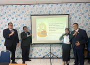 Ketum FERADI WPI ucapkan selamat kepada Hj. Ari Kristiyani, S.M., S.H., (Ketua PBH Area Feradi Wpi) atas raih gelar Sarjana Hukum Universitas Dirgantara Marsekal Suryadarma (UNSURYA)